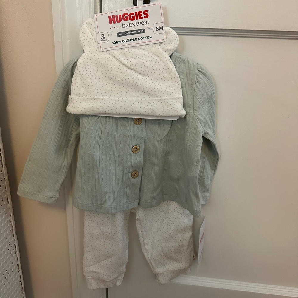 Huggies Sage Green and Cream Baby Matching Hat Set (6M)